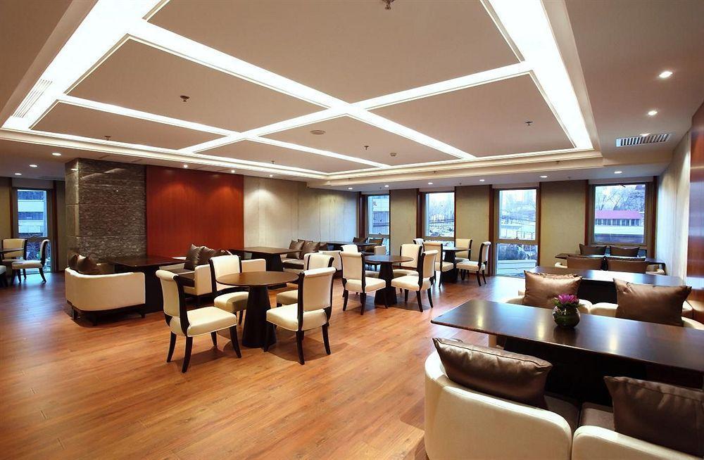 Hotel Pacific Building 3*